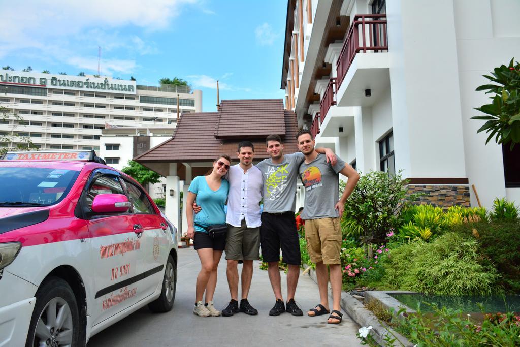 The Choice Hotel - Adults Only Bangkok Exterior photo